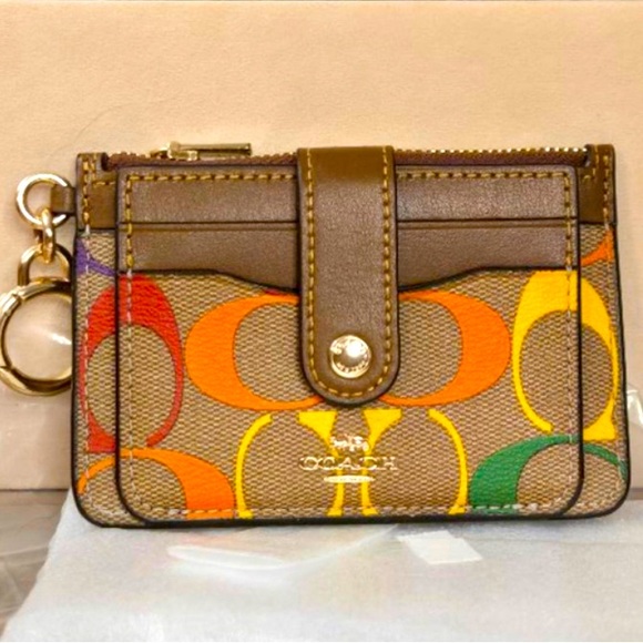 Coach Signature Rainbow
Attachment Card Case - Picture 1 of 3